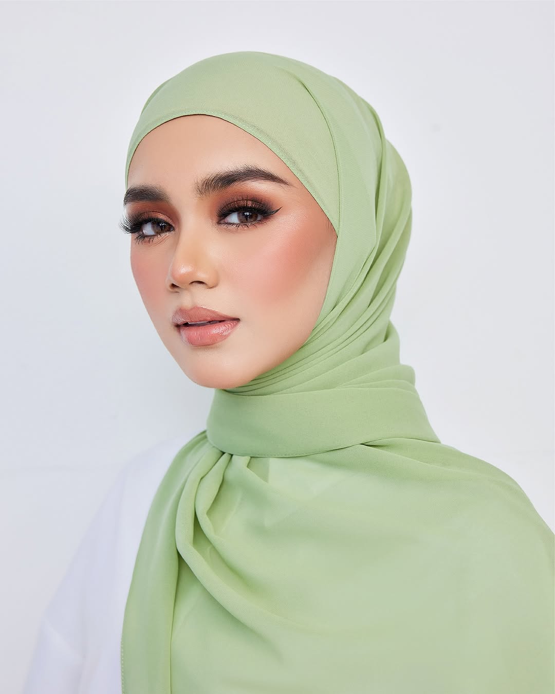 Mellysa Shawl in Pastel Green