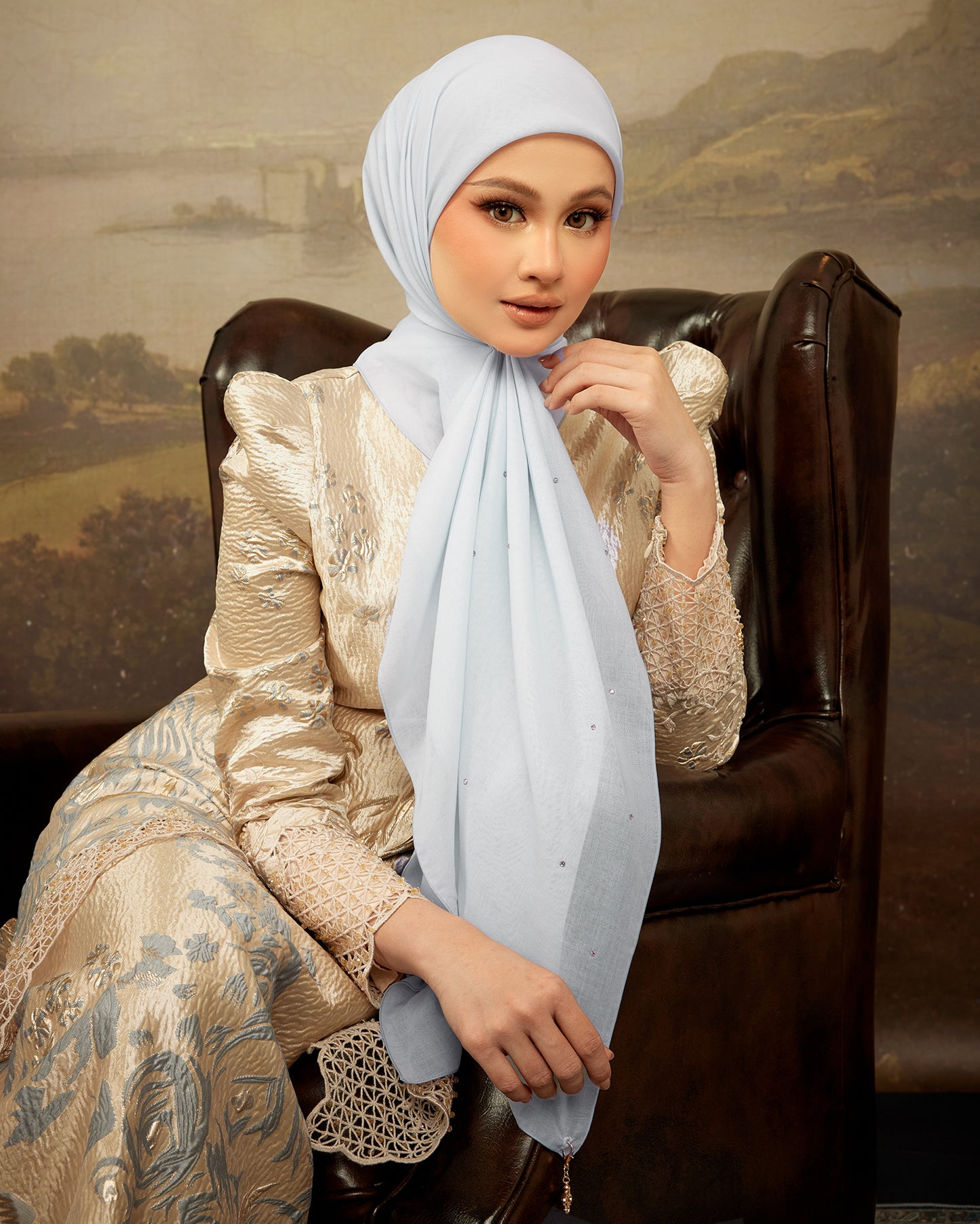 Sparcle in Silver Blue