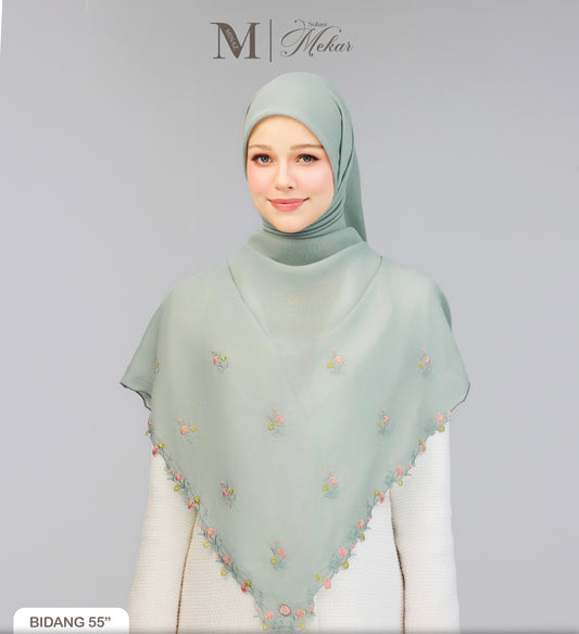 Sulam Mekar in Mint Blue 55”