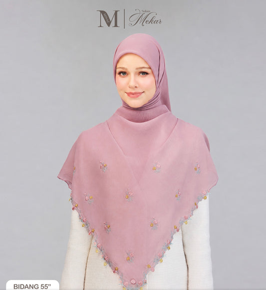 Sulam Mekar in Dusty Pink 55”