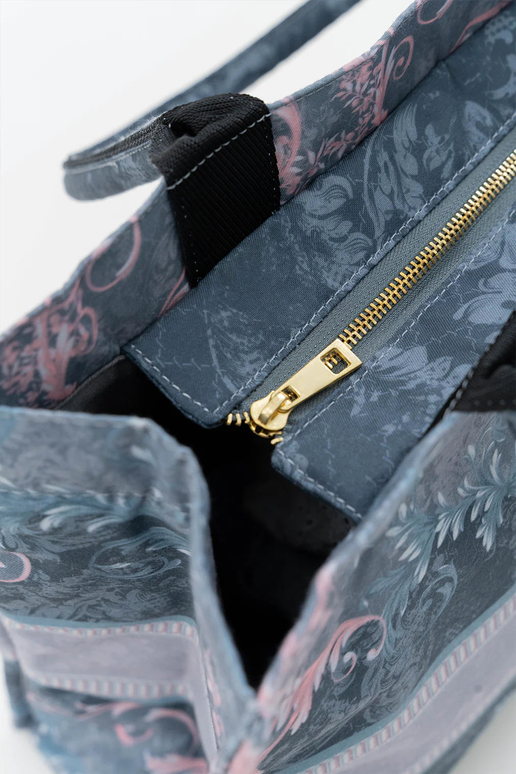 Printed Tote Bag Baroque in Charcoal Black