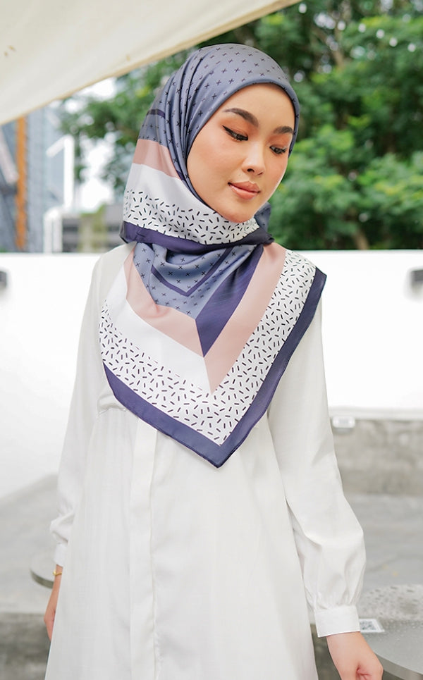 Cecilia in Faded Blue