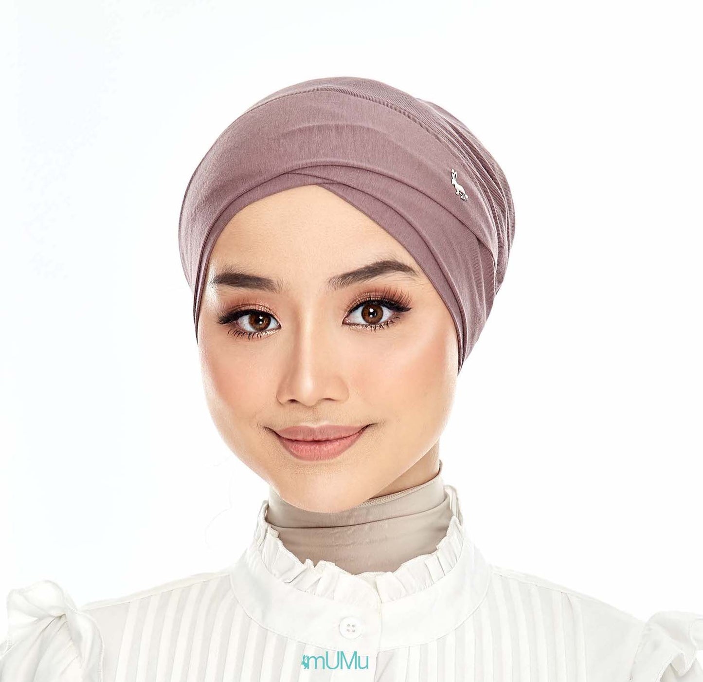 Criss Cross Snow Cap in Mocha