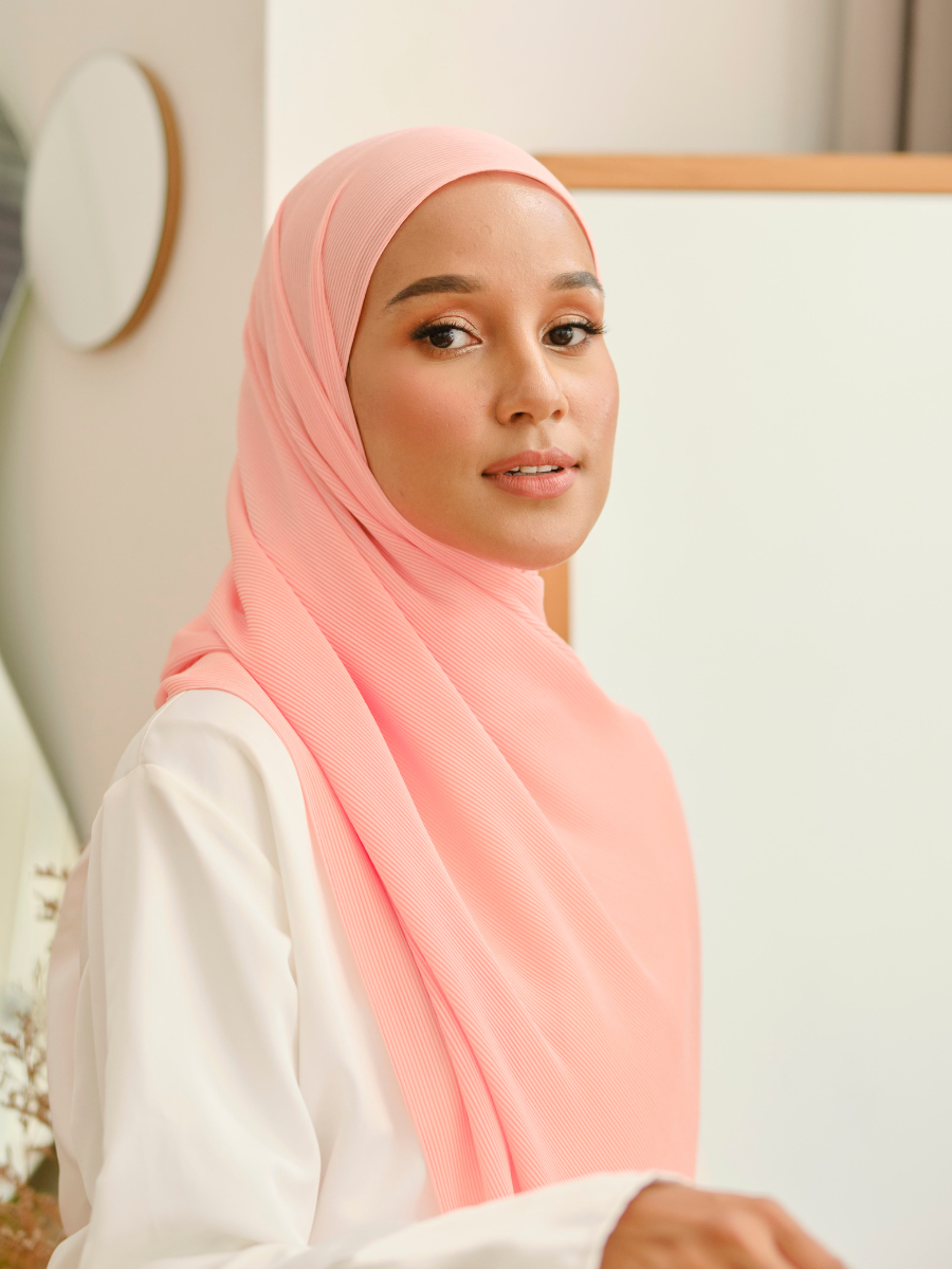 pleated shawls