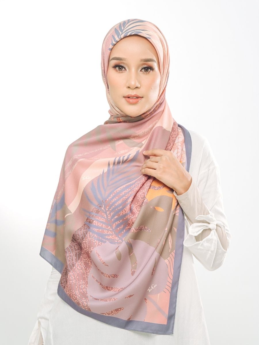 Sahara in Tranquil Shawl